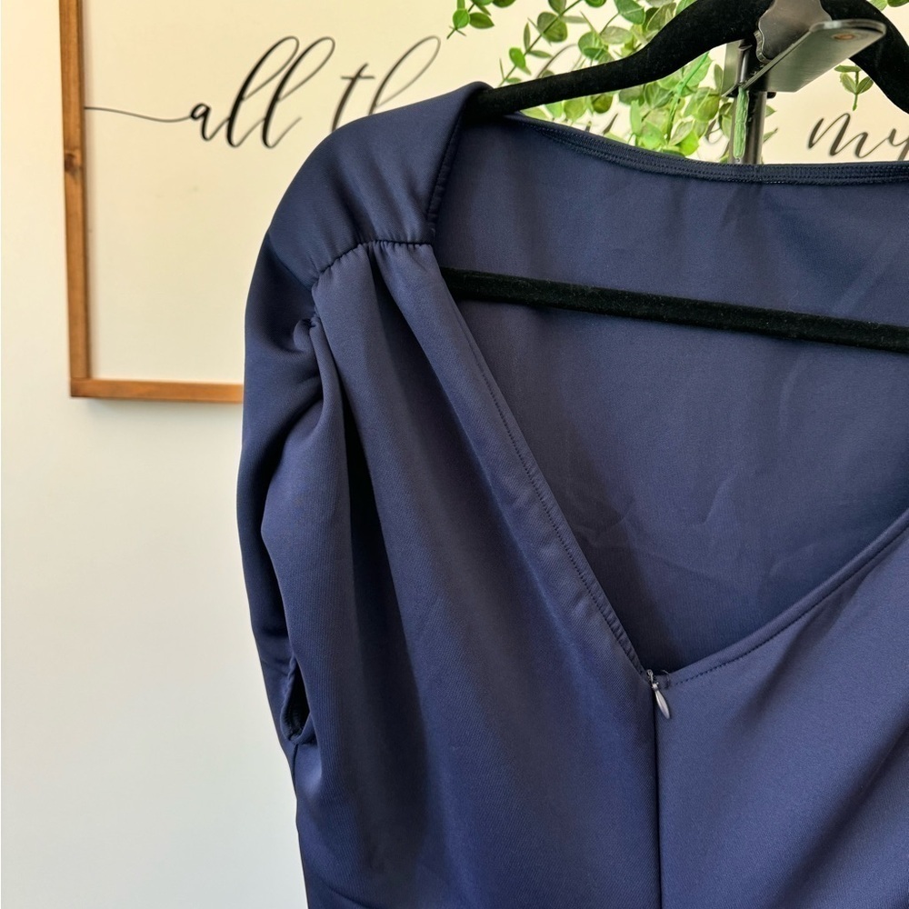 Lovely, elegant, navy blue short sleeve mermaid dress NWOT - Picture 7 of 11